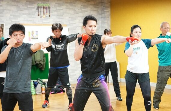 岡山でボクシングレッスン、音楽に合わせて楽しく健康維持の画像